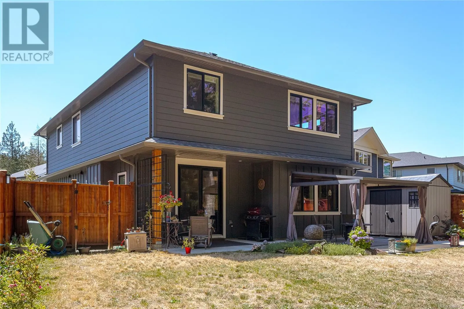912 Blakeon Pl
