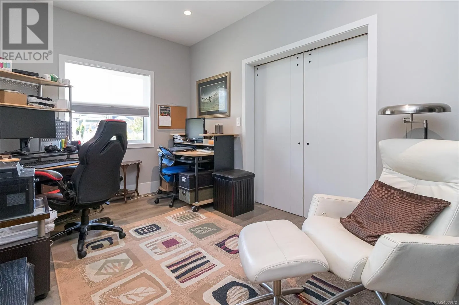 912 Blakeon Pl