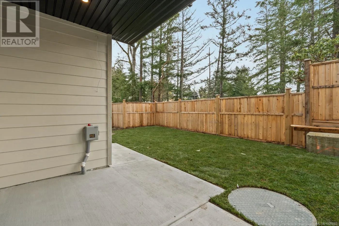 556 Belford Pl