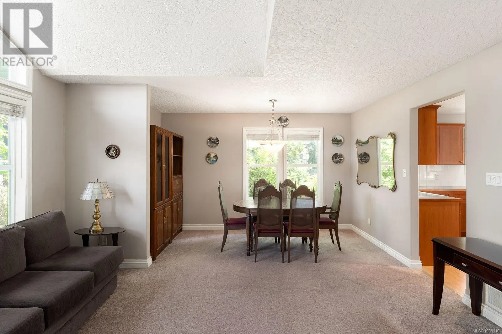 3 707 Greenlea Dr