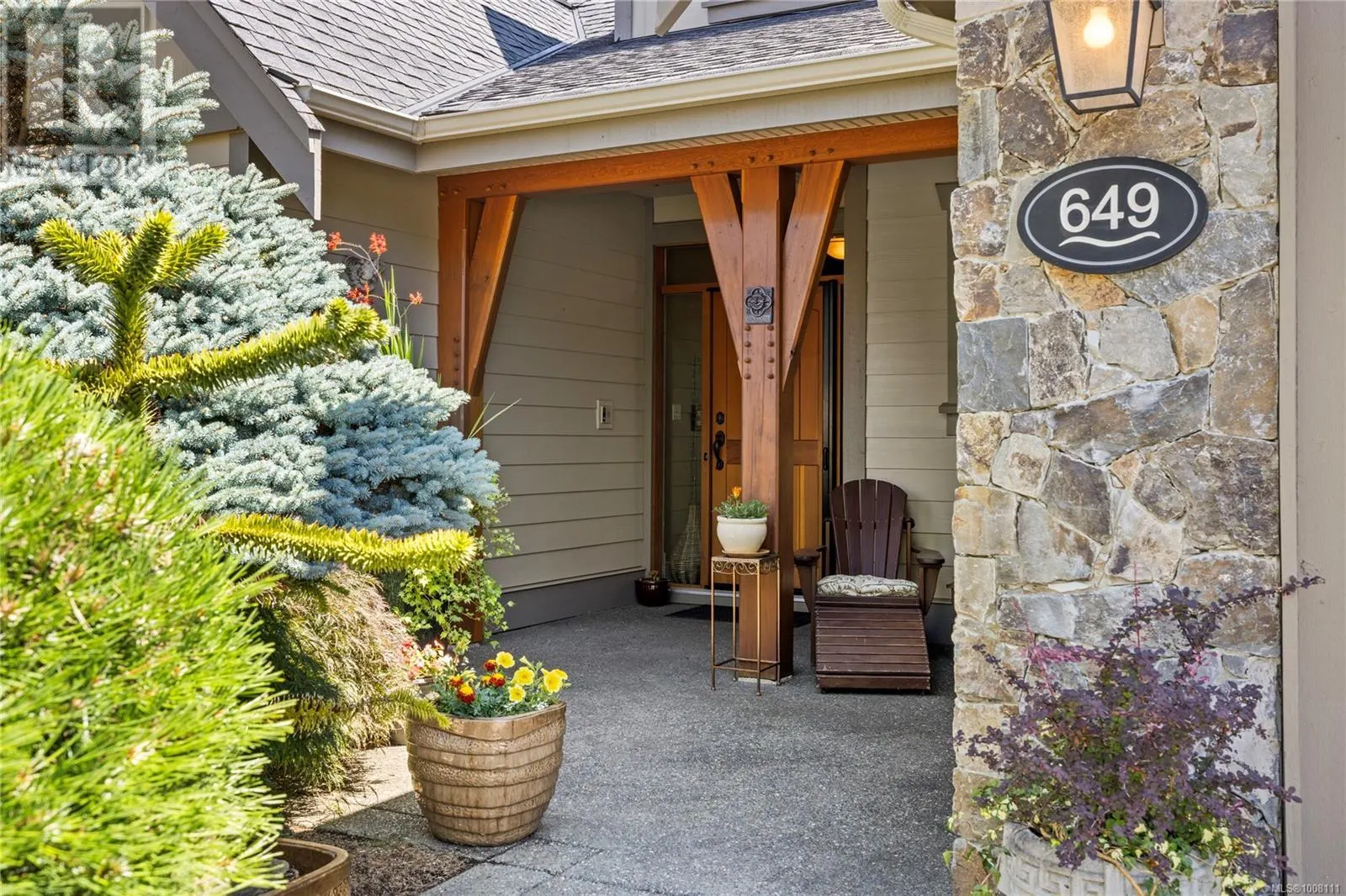 649 Eaglewood Crt
