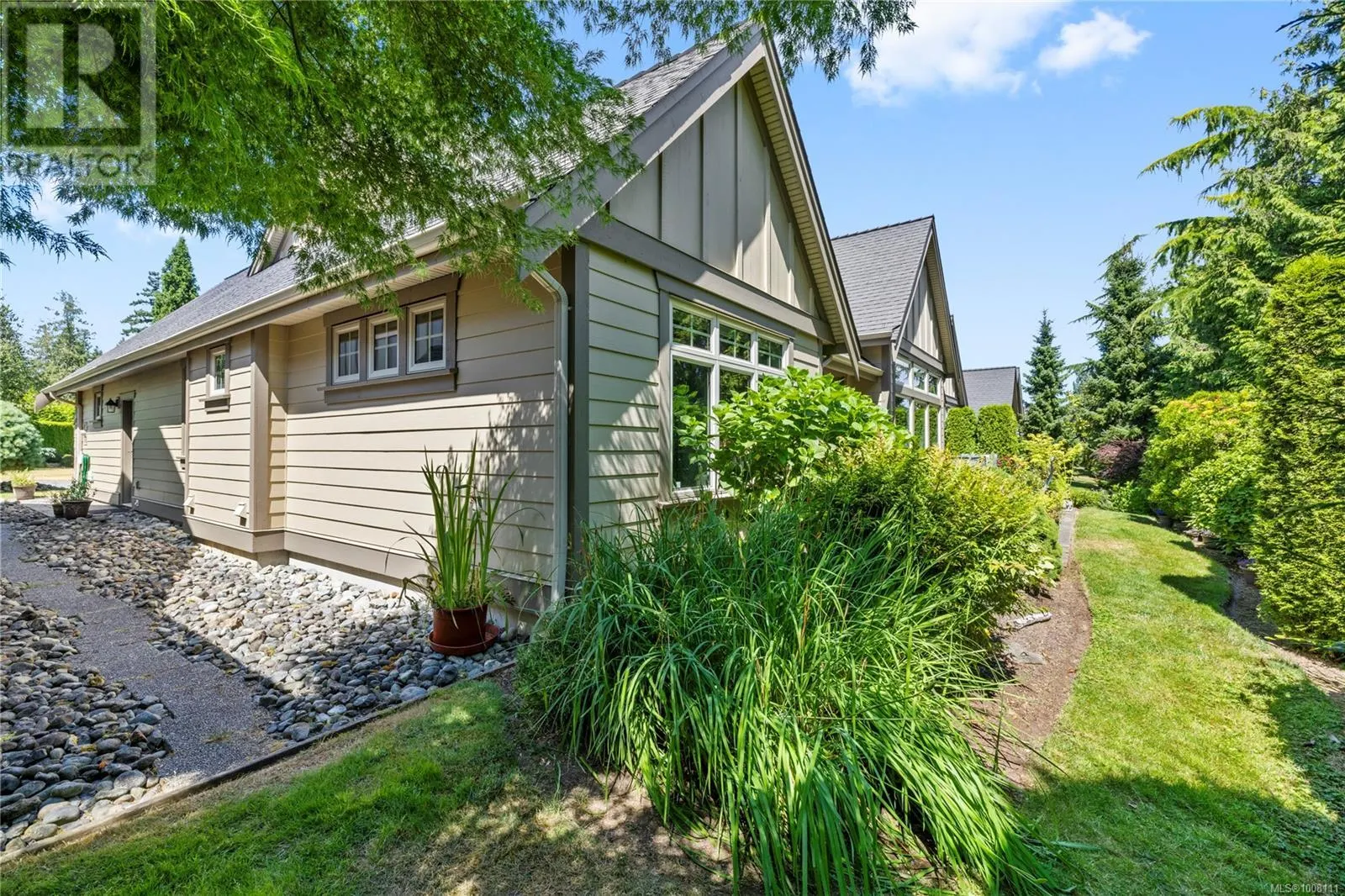 649 Eaglewood Crt