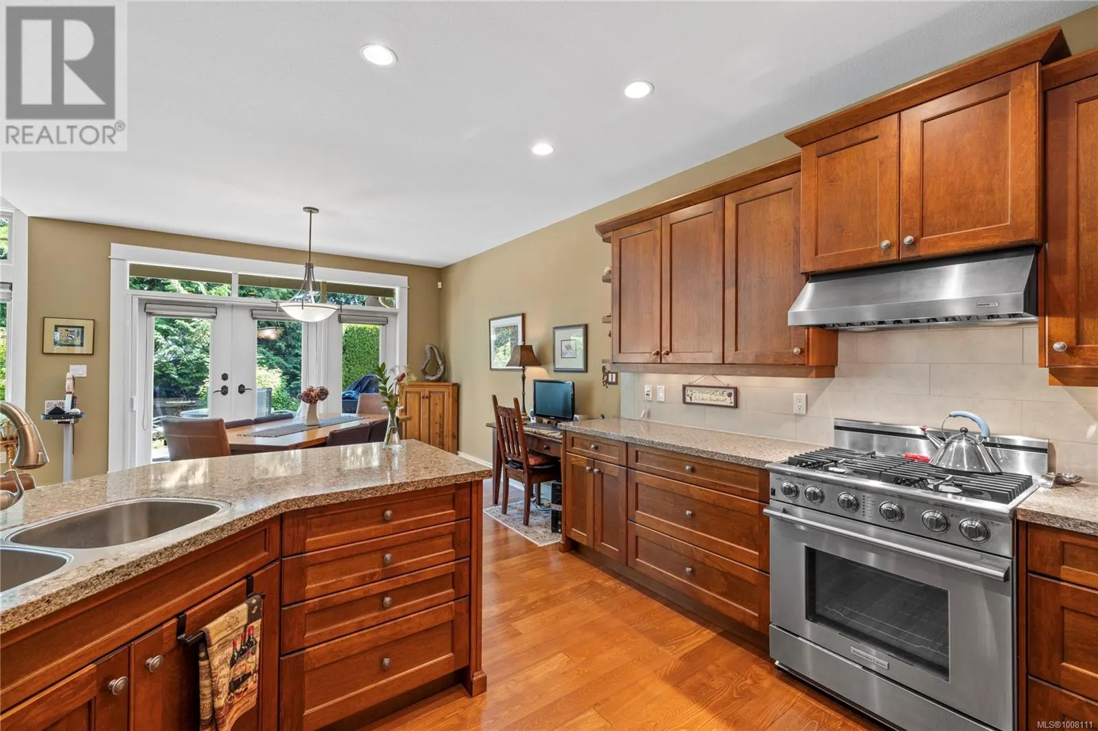 649 Eaglewood Crt