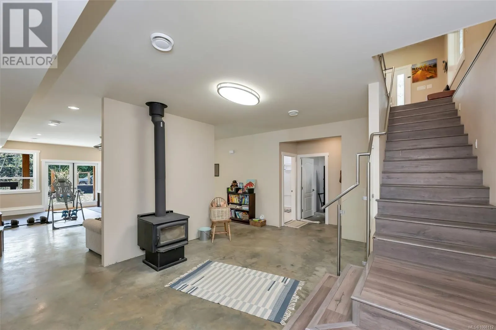 7695 Cowichan Lake Rd