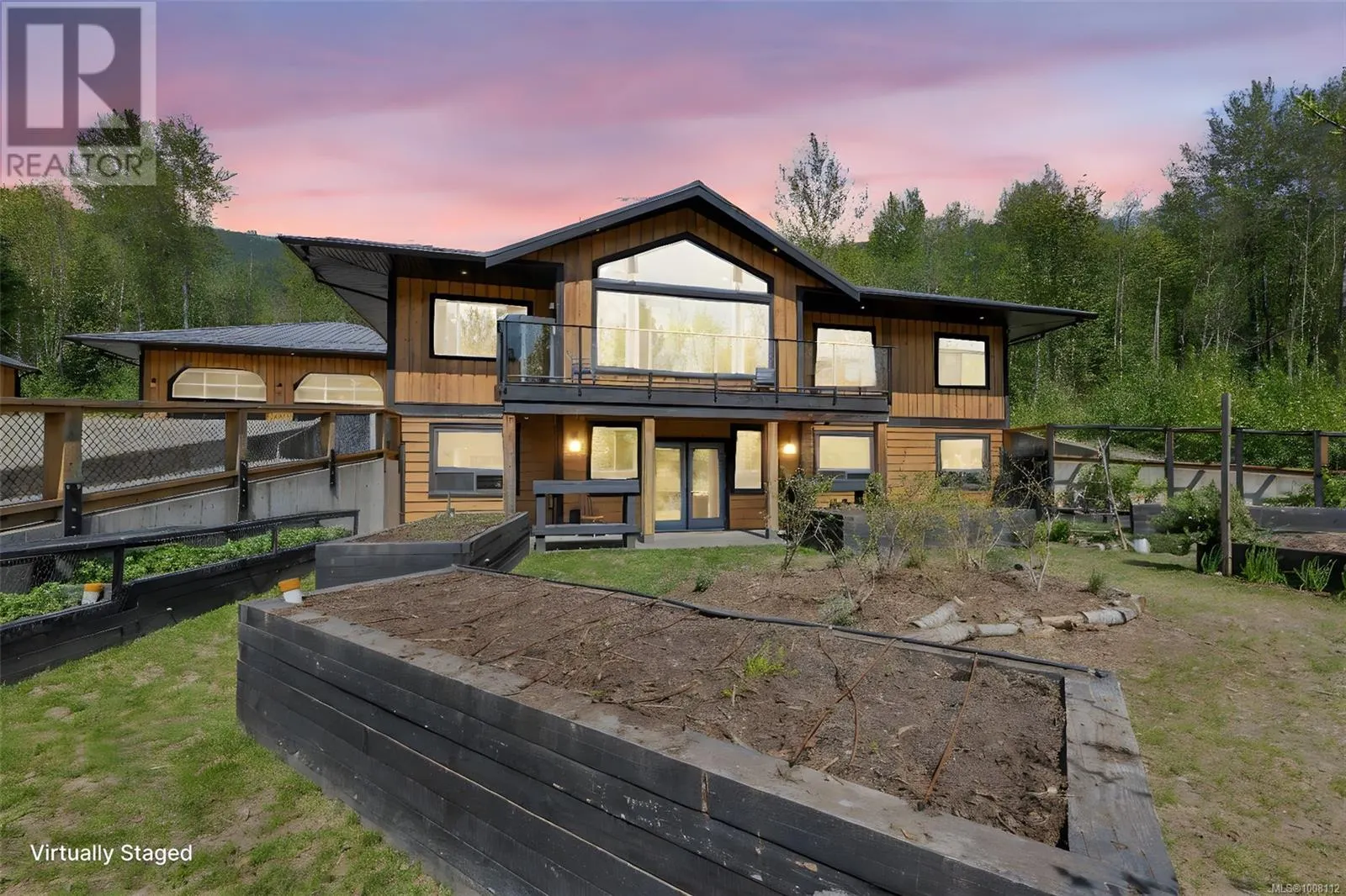 7695 Cowichan Lake Rd