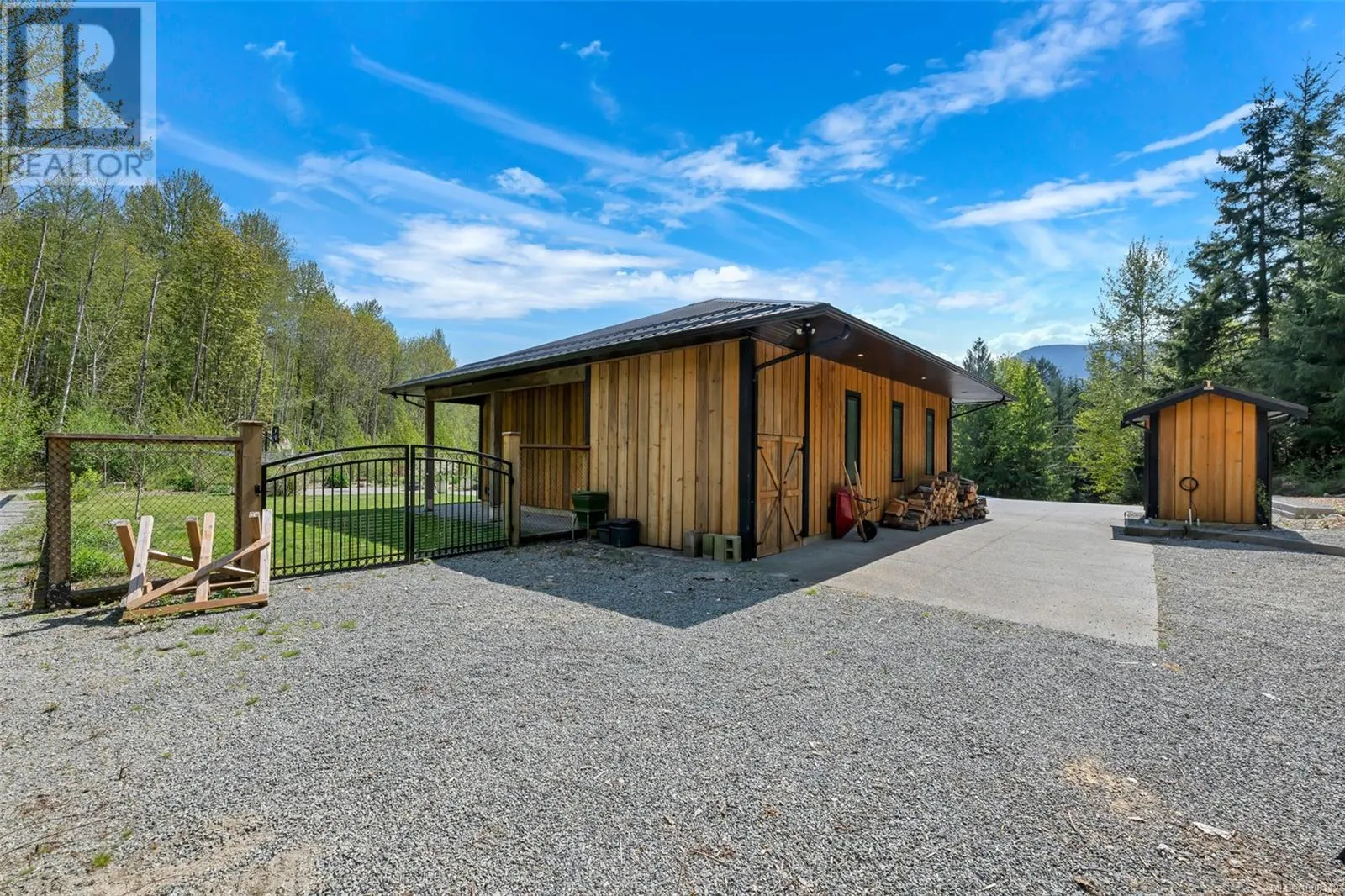 7695 Cowichan Lake Rd