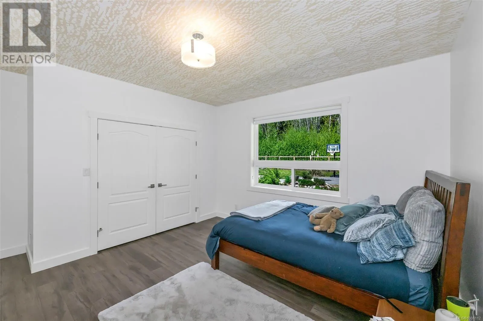 7695 Cowichan Lake Rd
