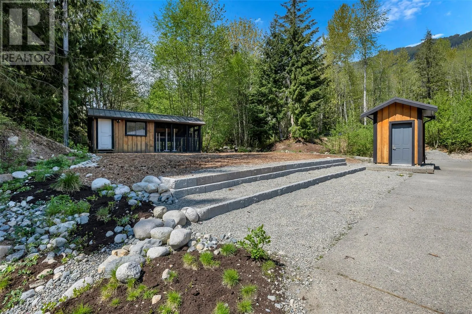 7695 Cowichan Lake Rd
