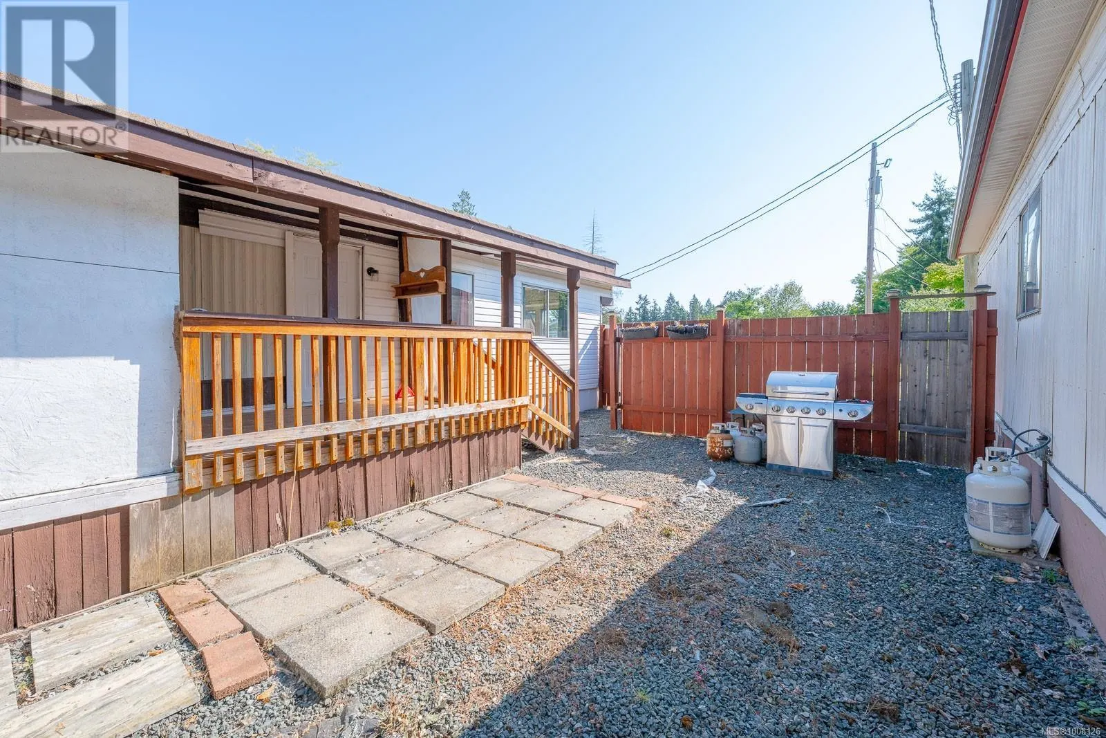 12 1700 Alberni Hwy