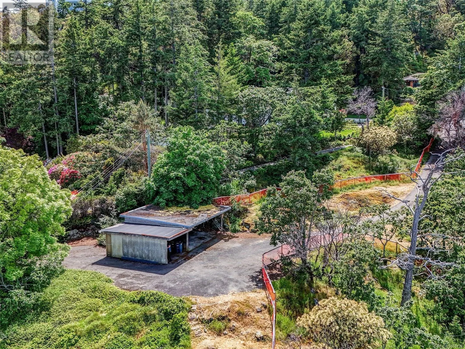 6000 Lockehaven Dr