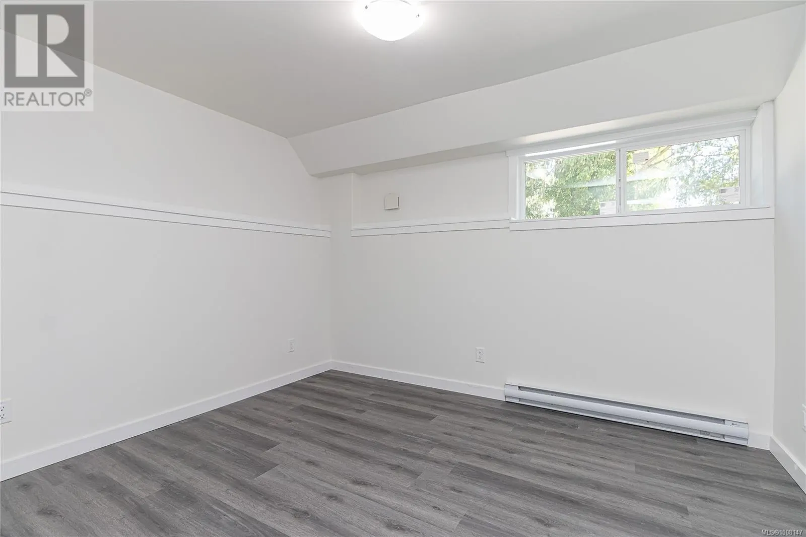 5350 Metral Dr