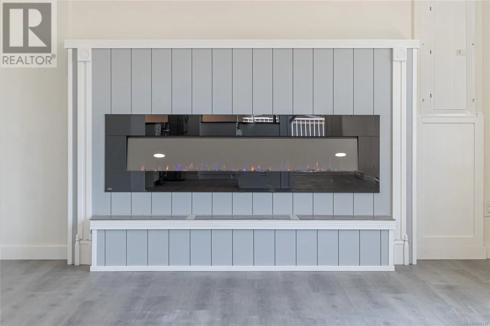 5350 Metral Dr