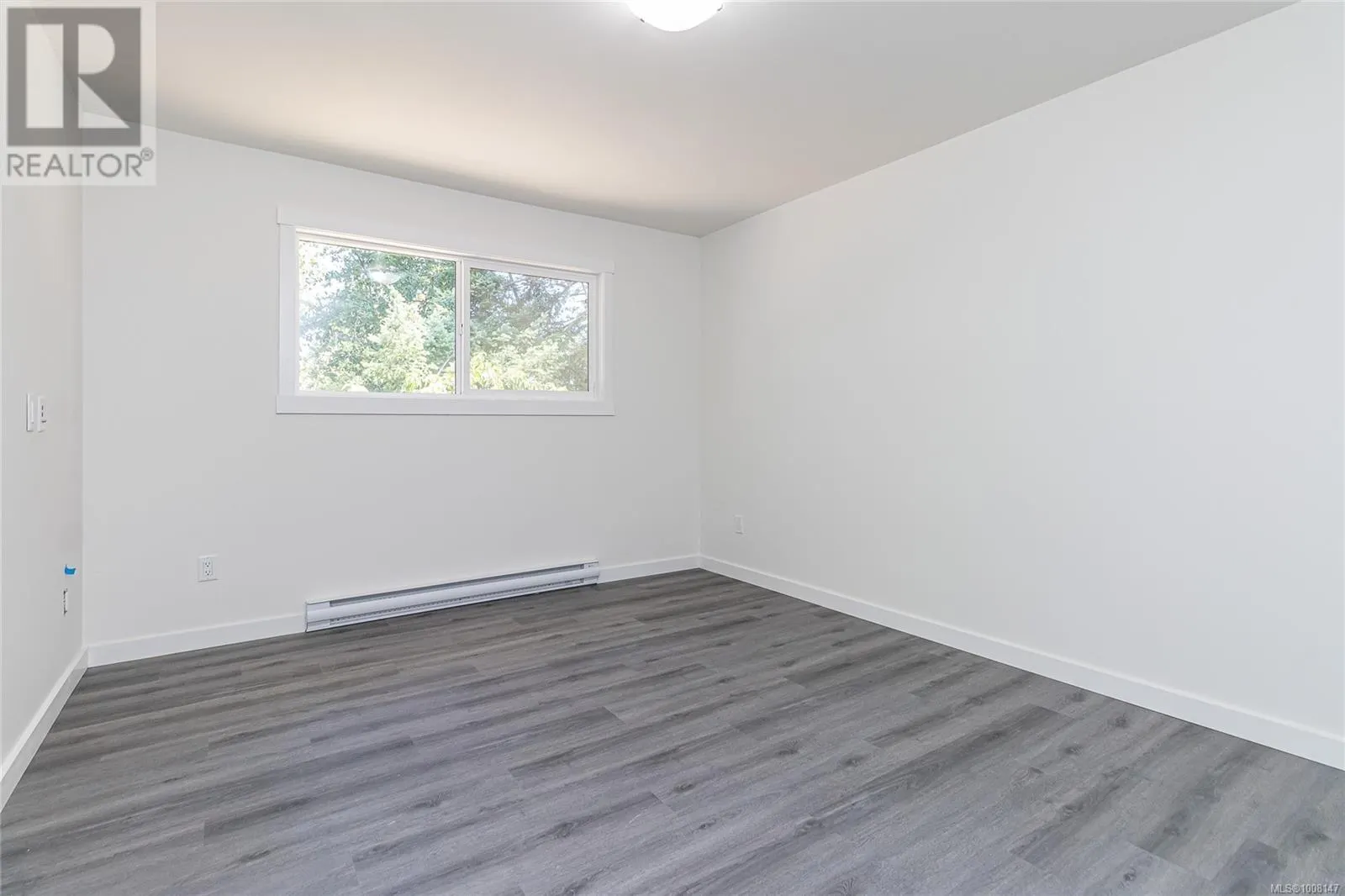 5350 Metral Dr