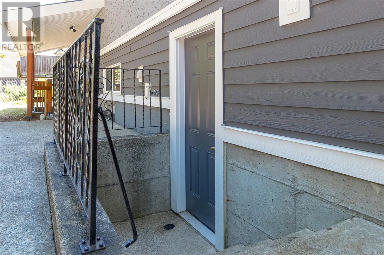 5350 Metral Dr