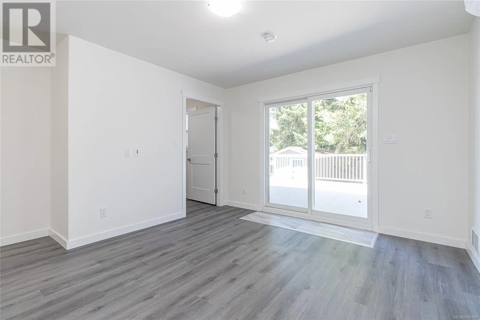 5350 Metral Dr