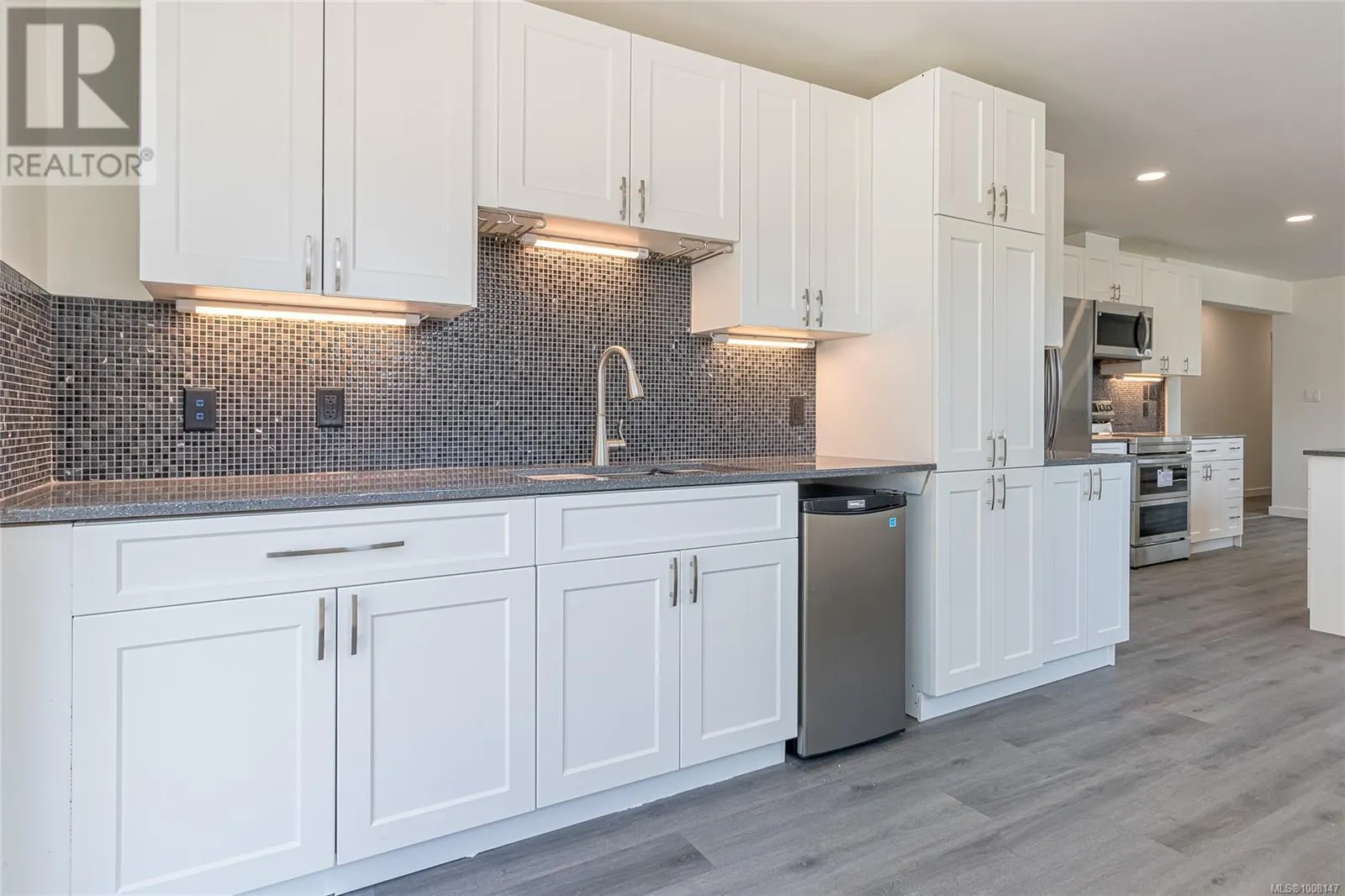 5350 Metral Dr