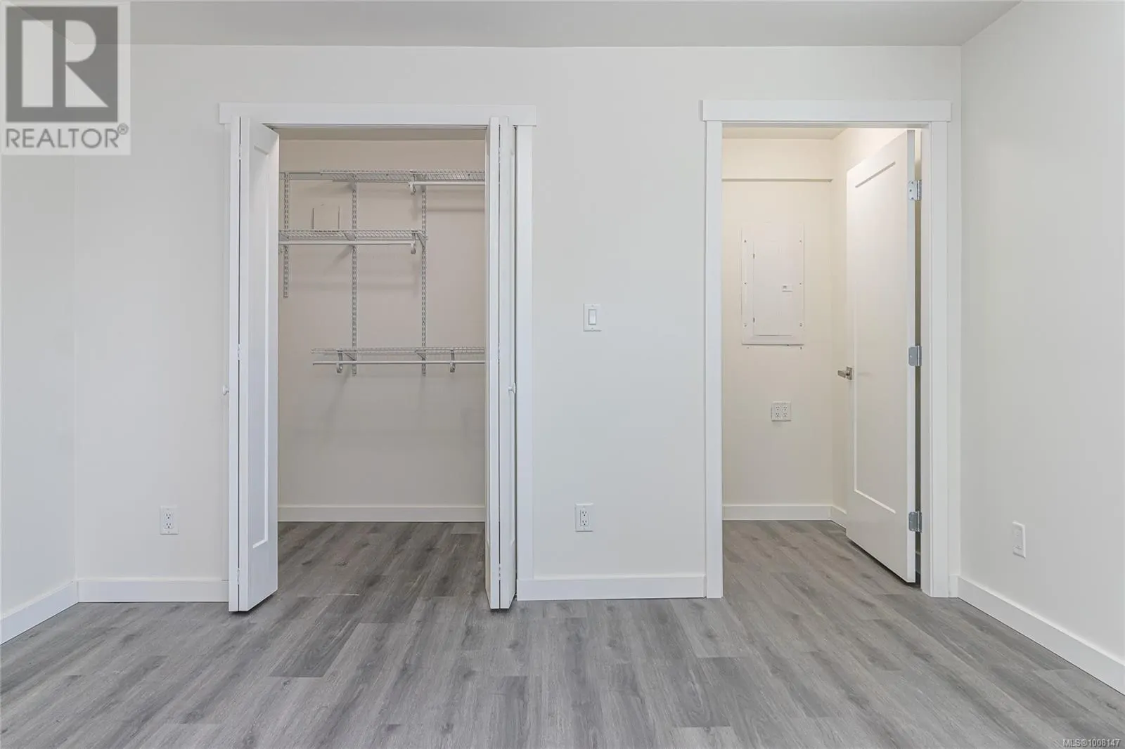 5350 Metral Dr