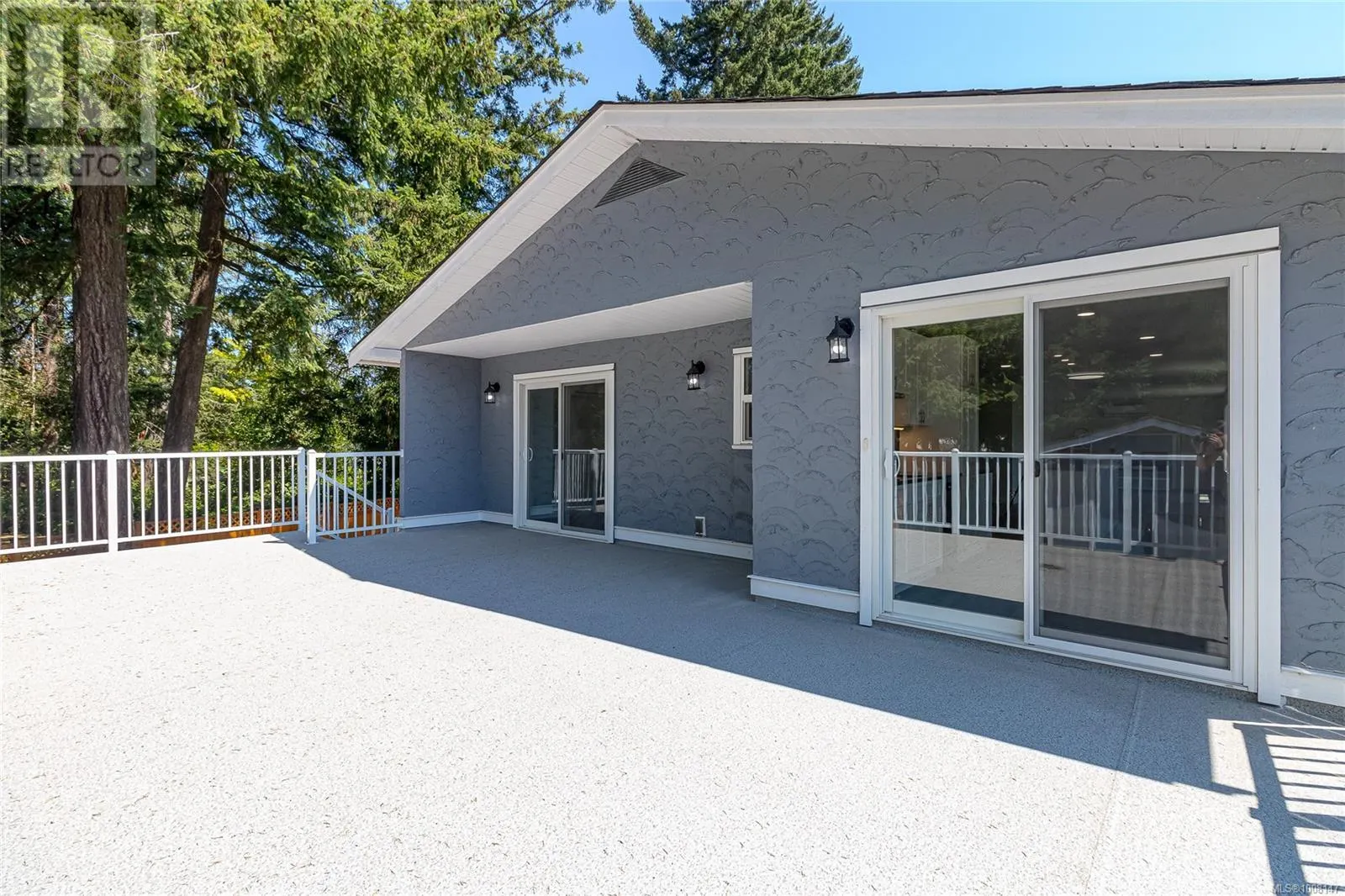 5350 Metral Dr
