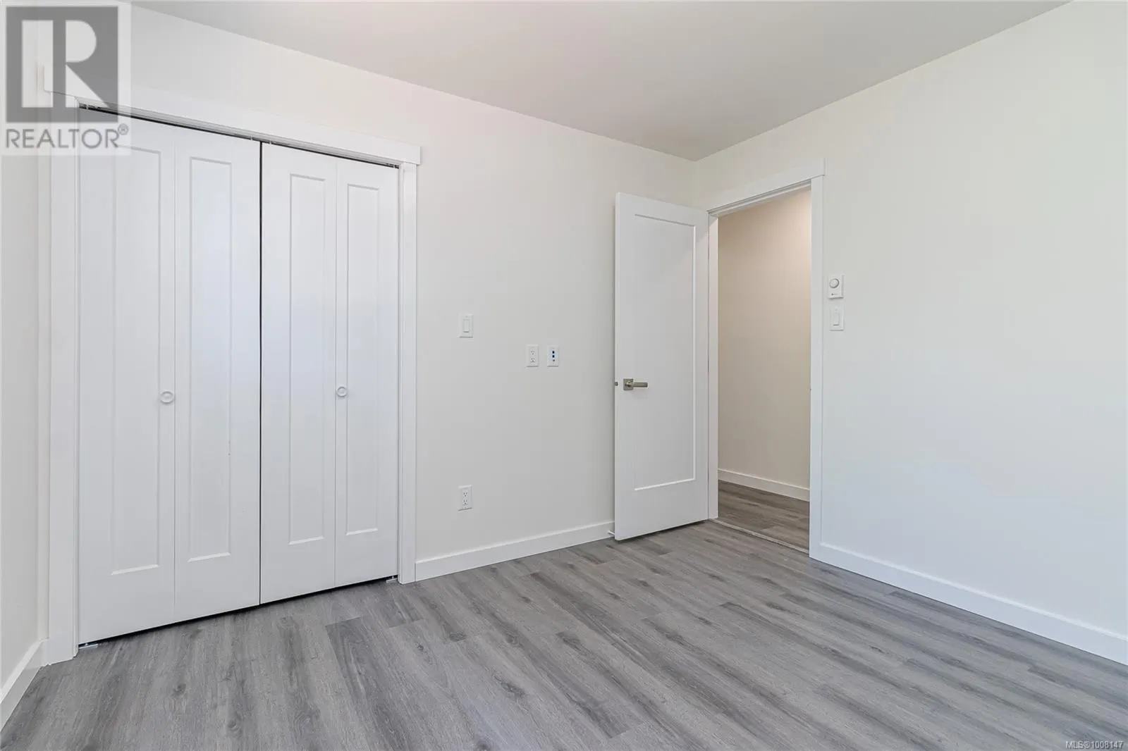 5350 Metral Dr