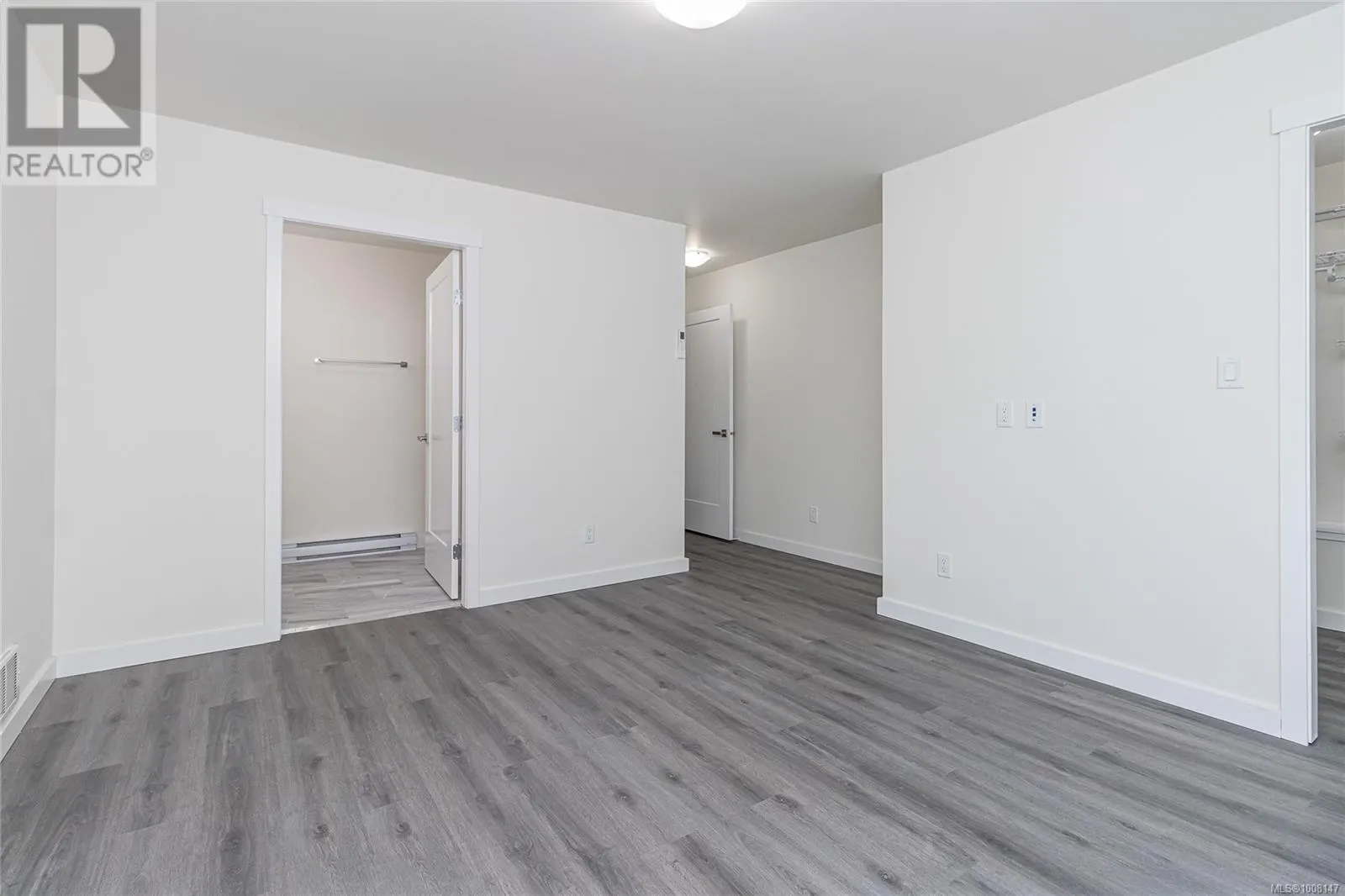 5350 Metral Dr