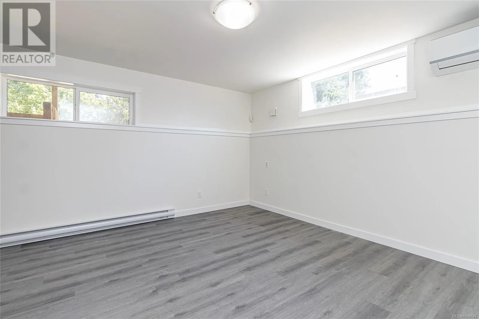 5350 Metral Dr