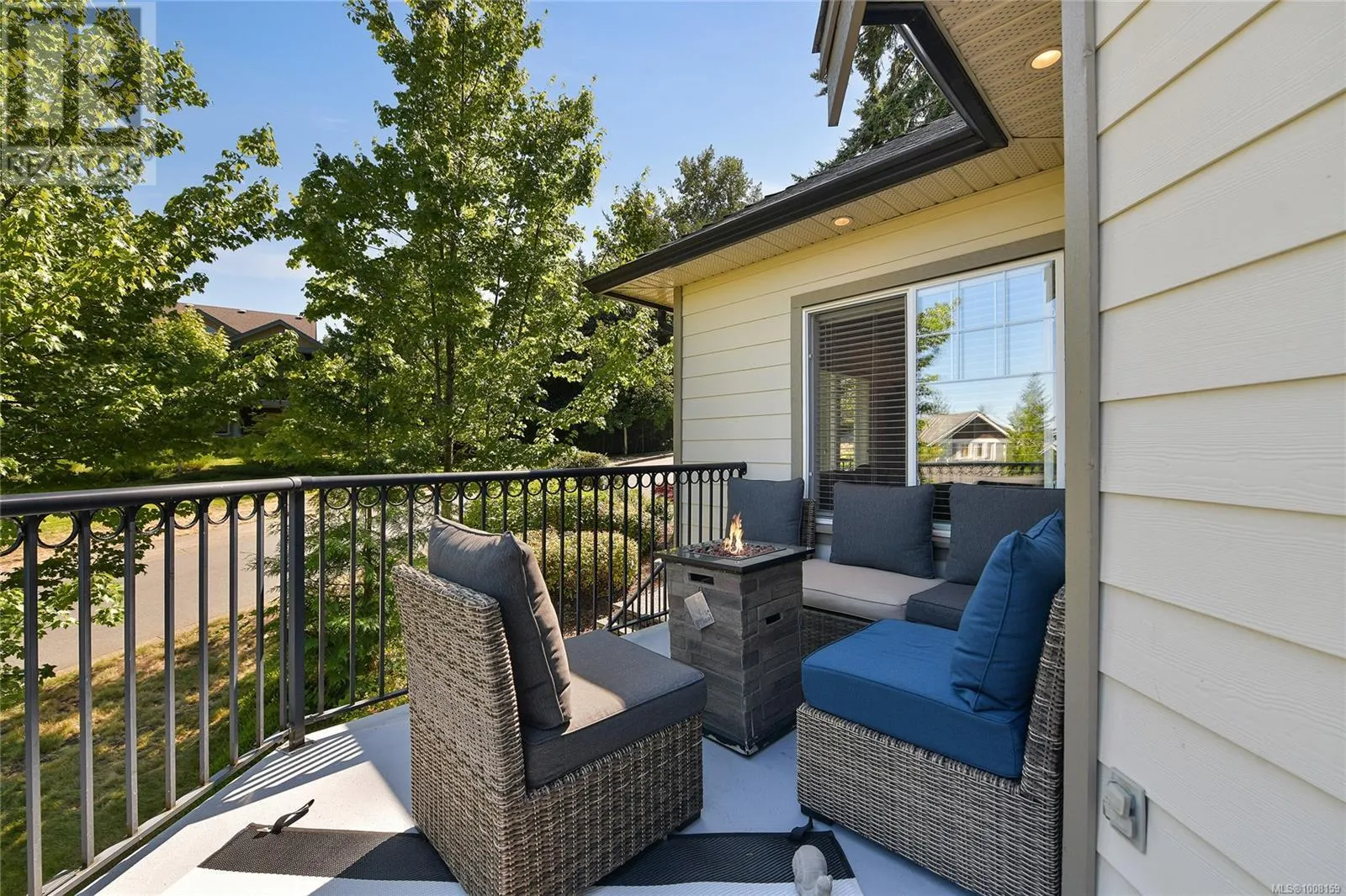 2110 Bishops Gate