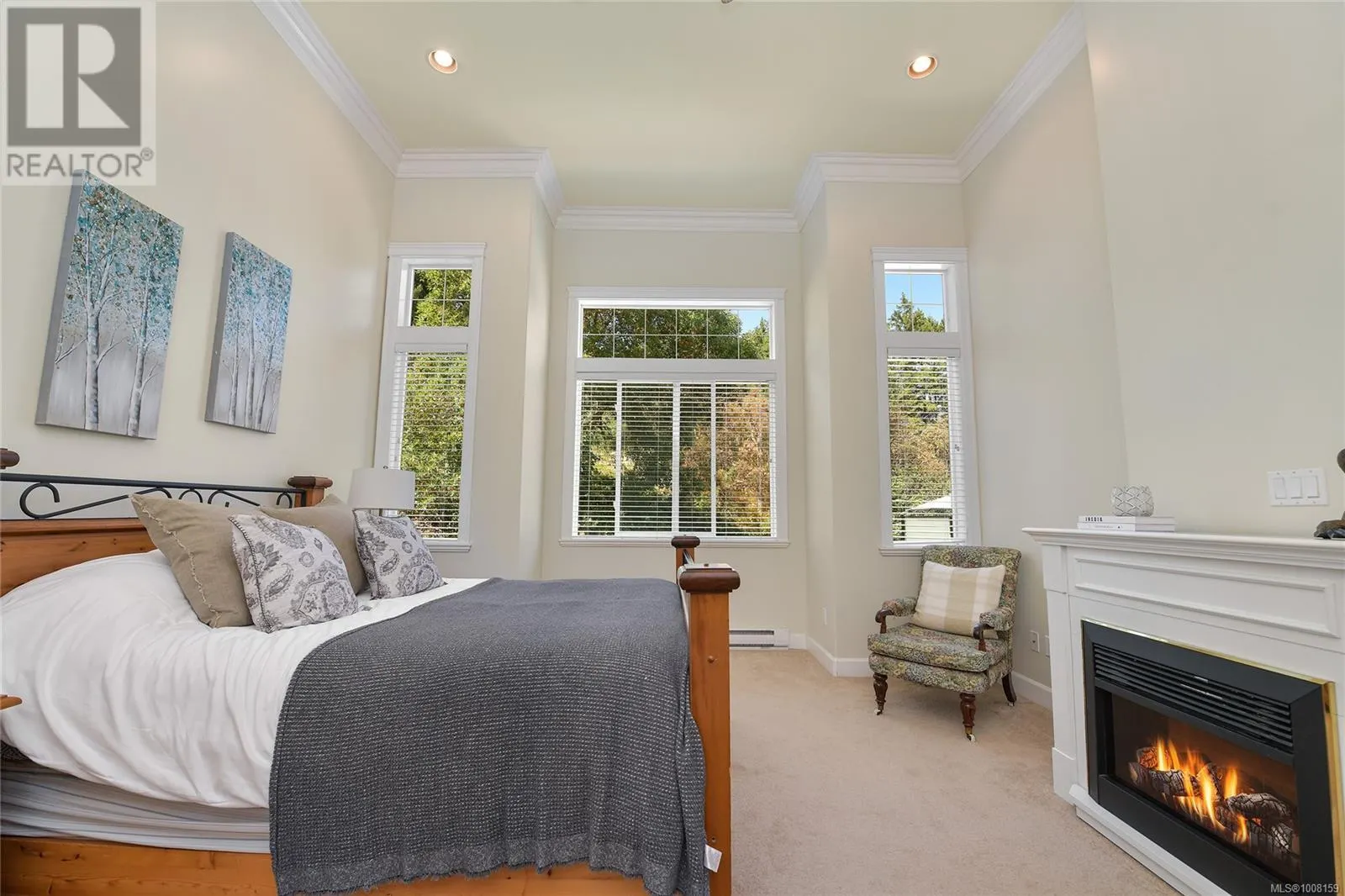 2110 Bishops Gate