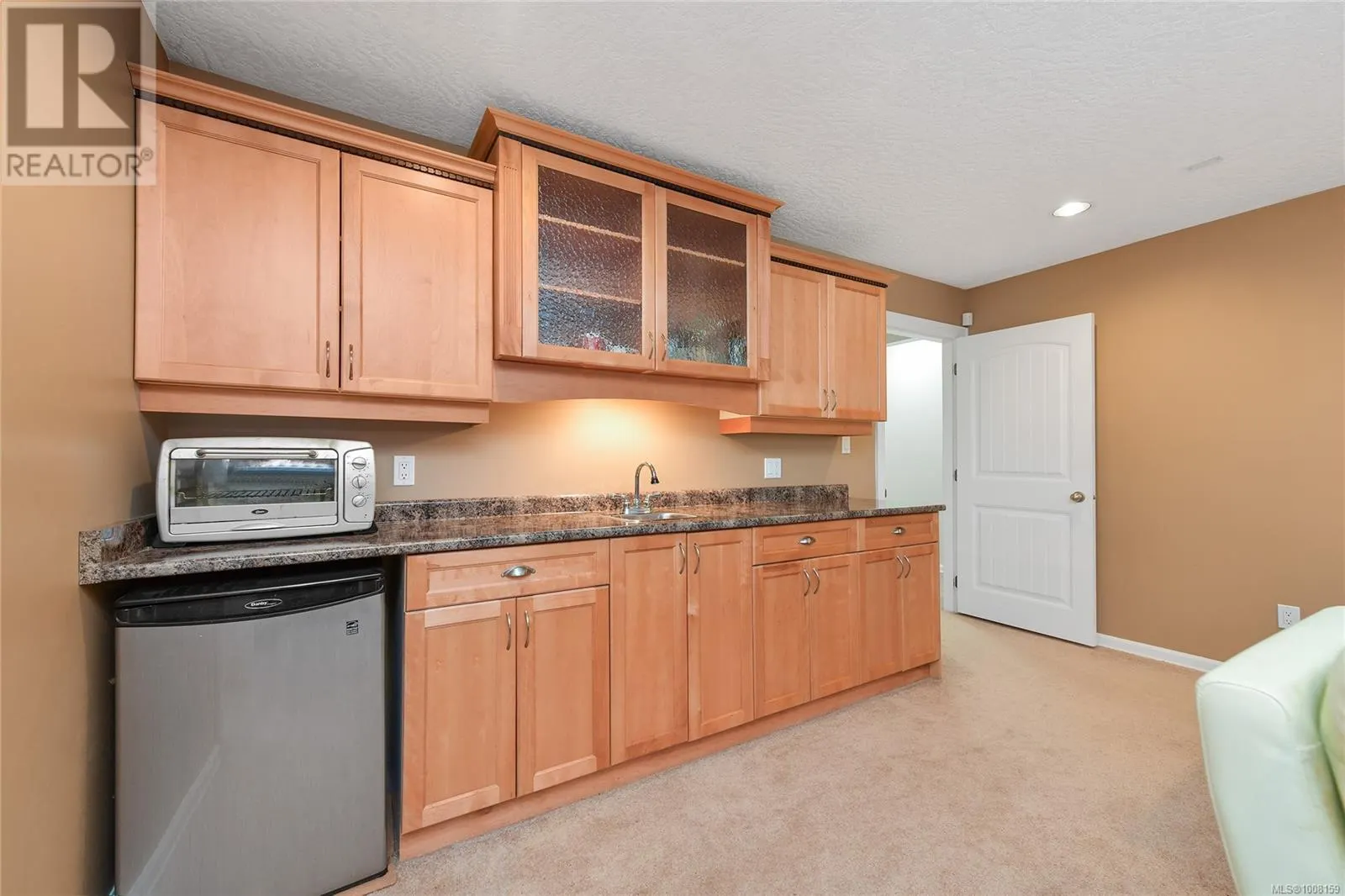 2110 Bishops Gate
