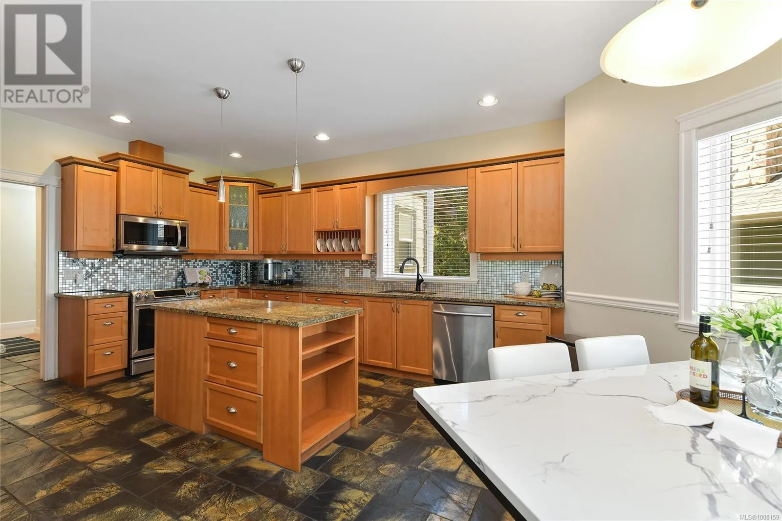 2110 Bishops Gate