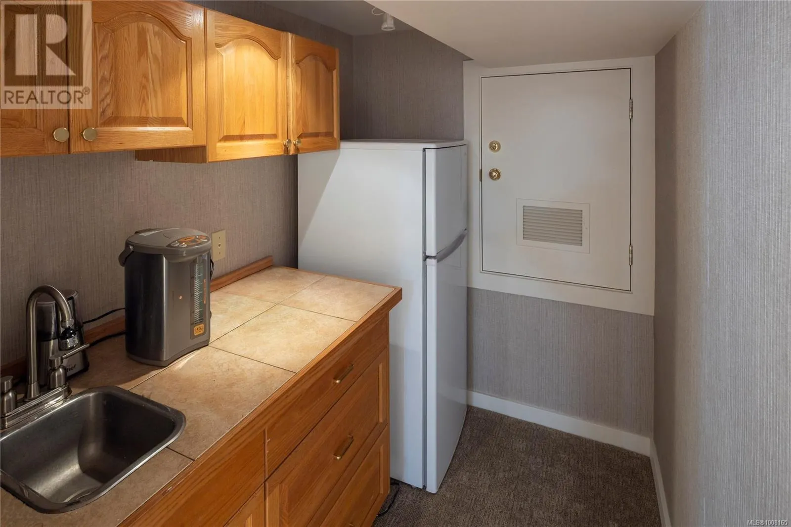 1521 Shasta Pl