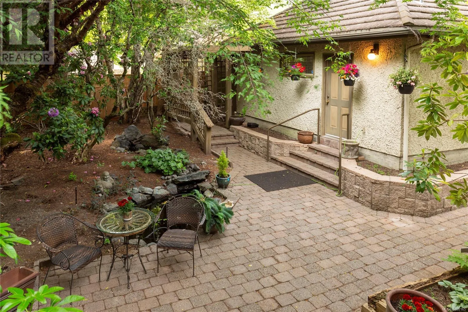 1521 Shasta Pl