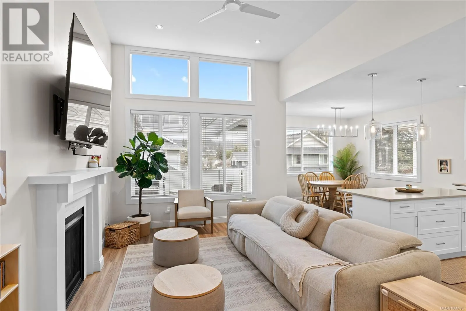 907 Park Ave