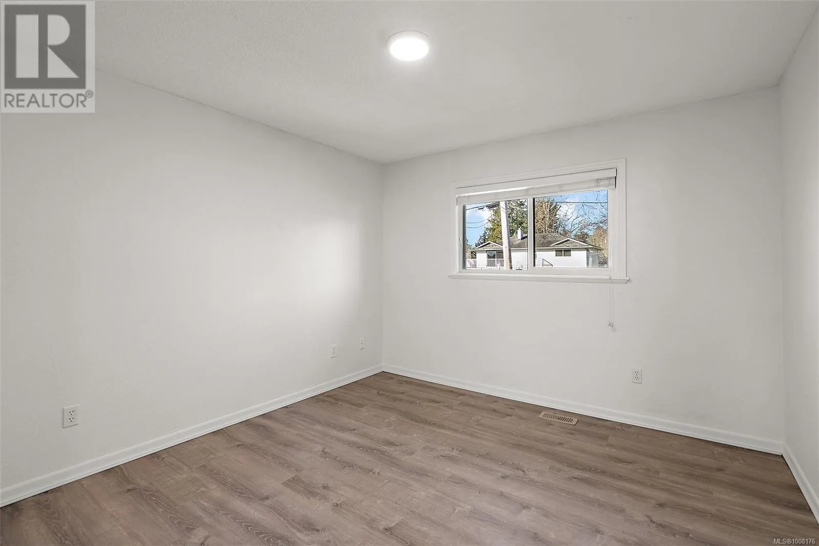 9605 Lapwing Pl