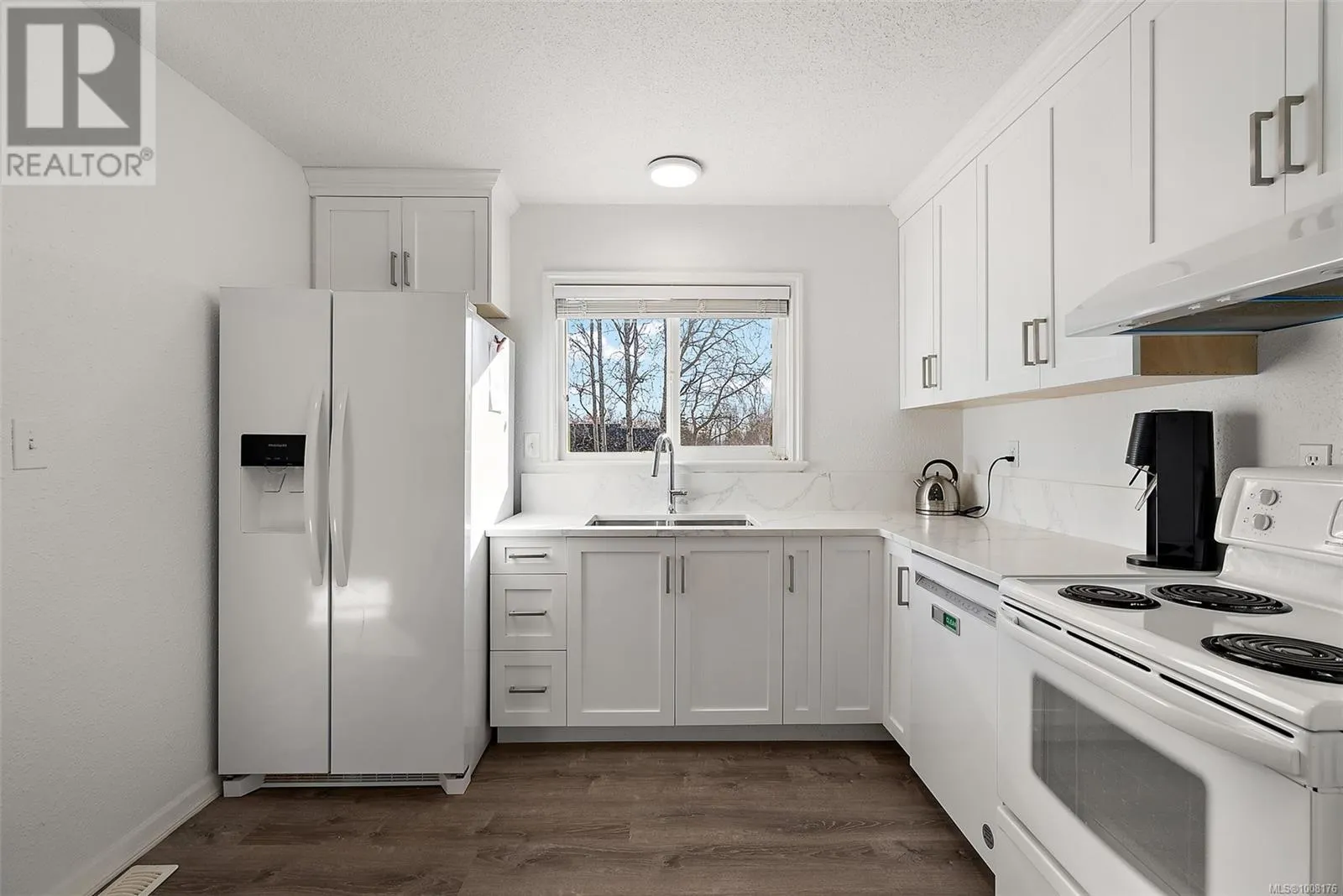 9605 Lapwing Pl