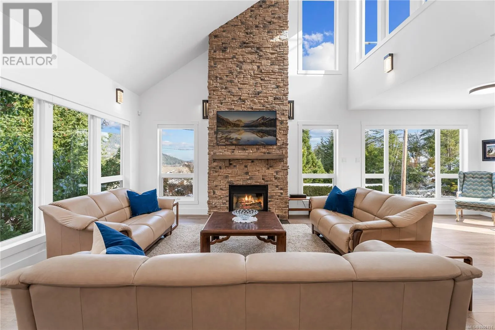 967 Osprey Dr