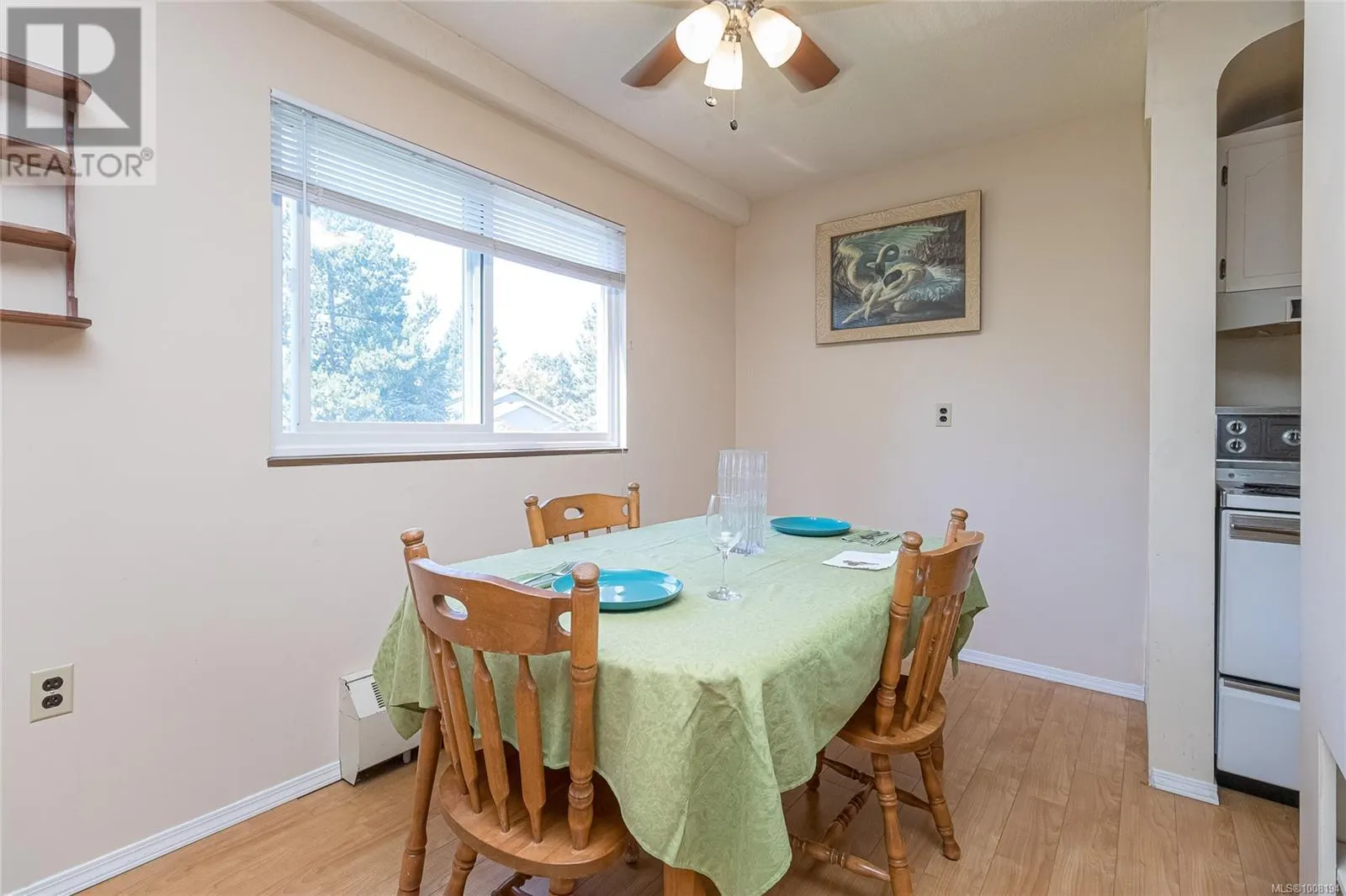 212 2040 White Birch Rd