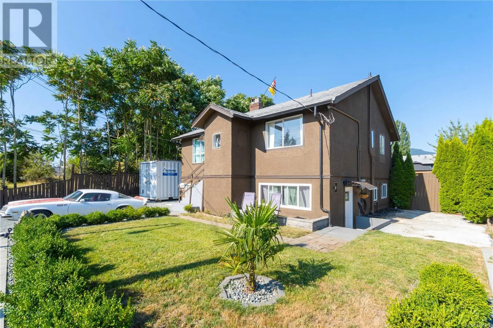 375 Bruce Ave