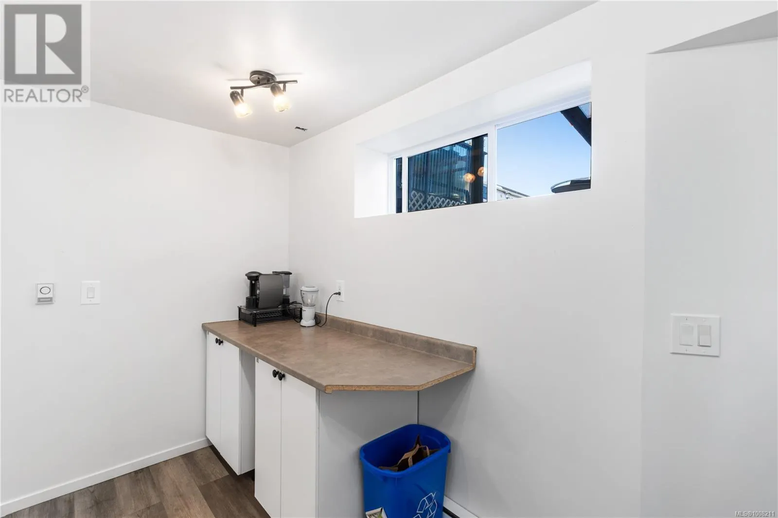 375 Bruce Ave