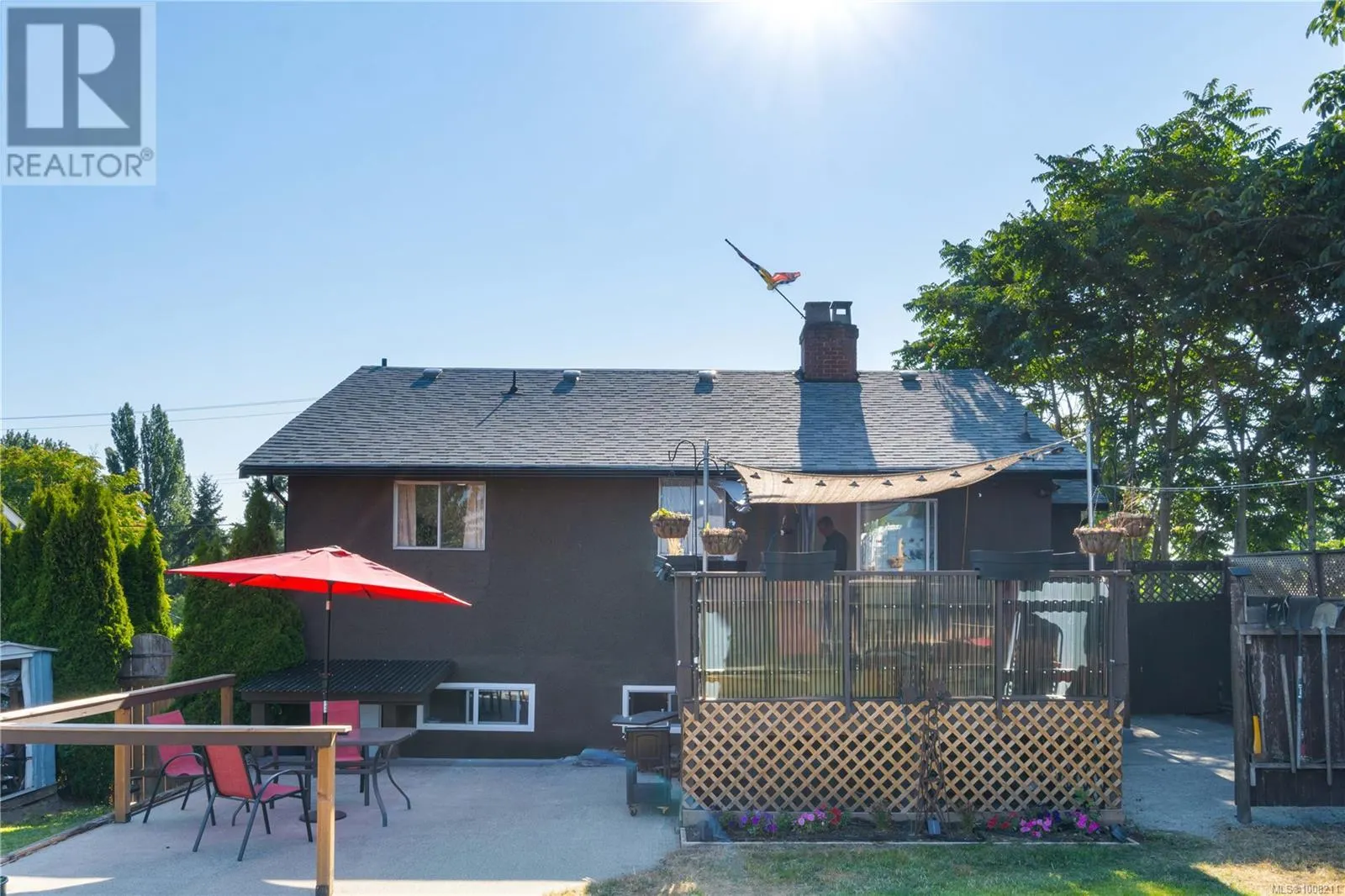 375 Bruce Ave