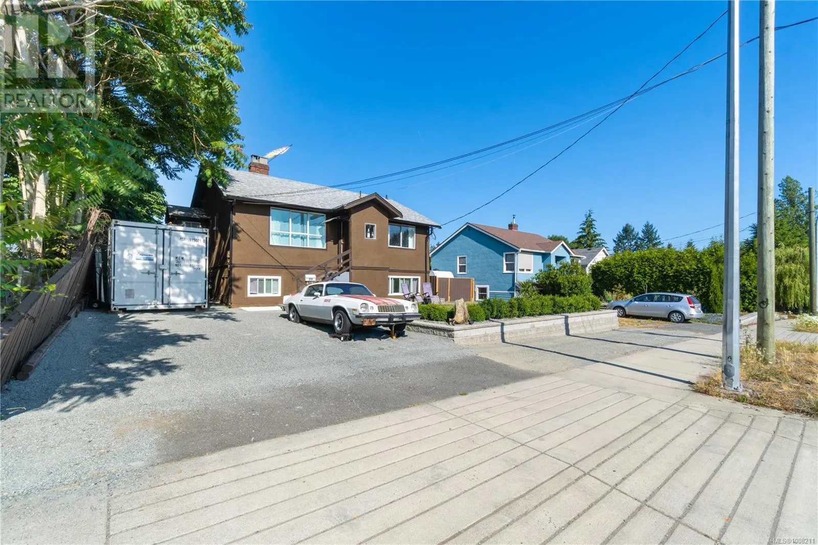 375 Bruce Ave