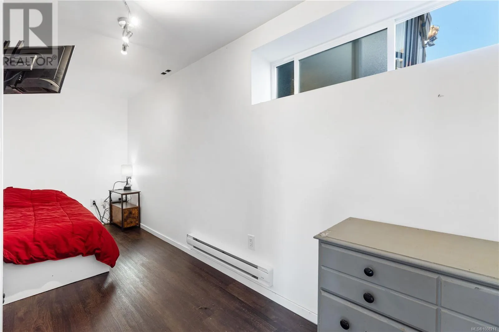 375 Bruce Ave