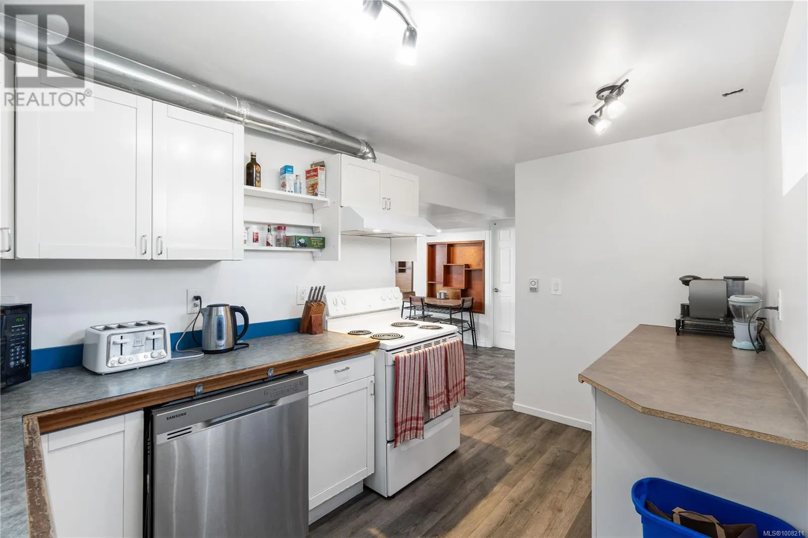 375 Bruce Ave