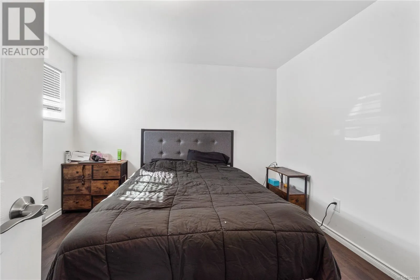 375 Bruce Ave
