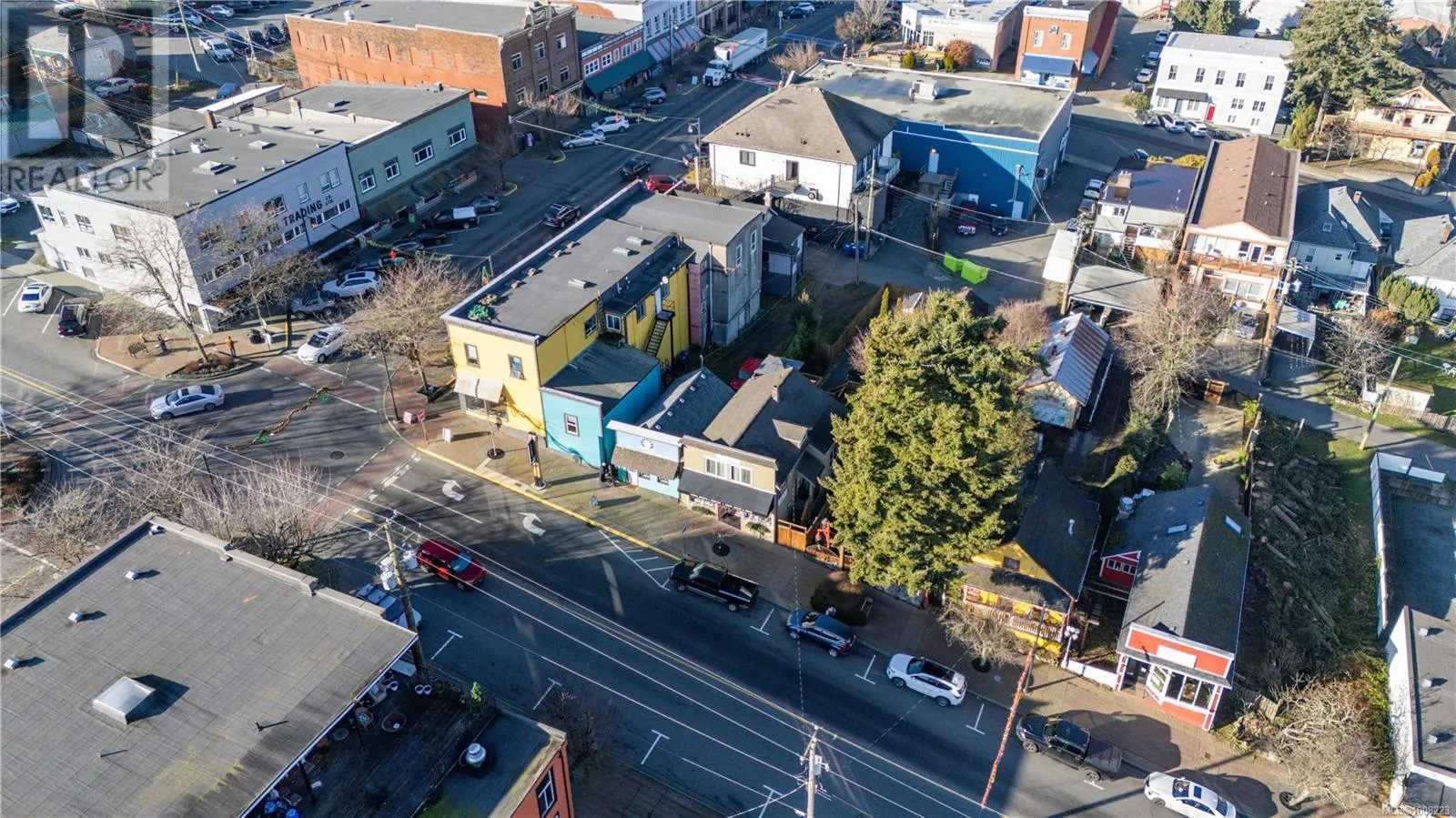28 Roberts St