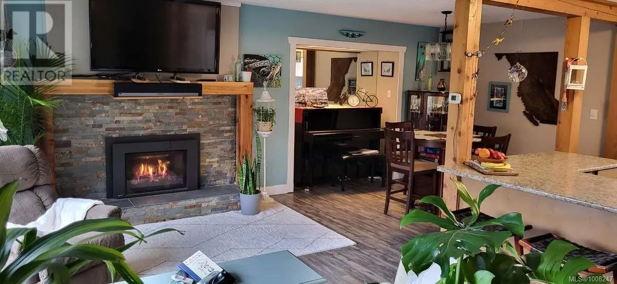 2296 Cameron Dr
