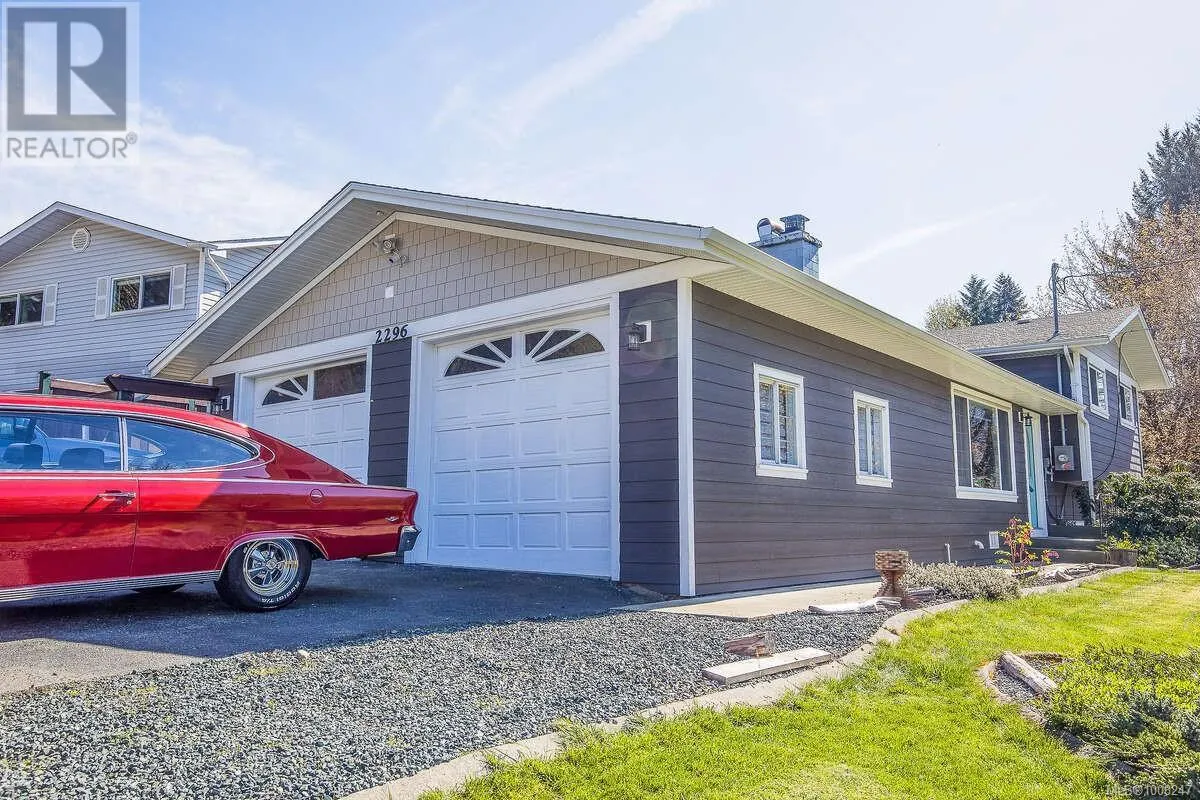 2296 Cameron Dr