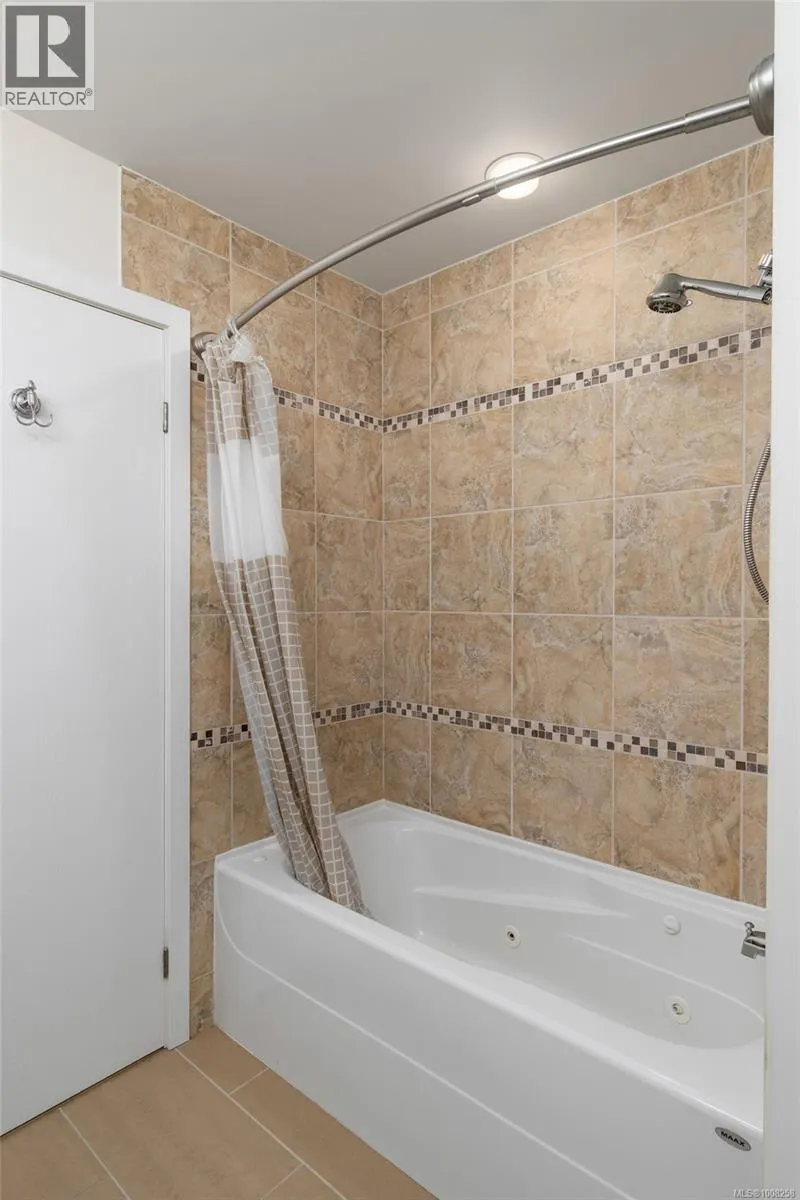 3 2654 Lancelot Pl