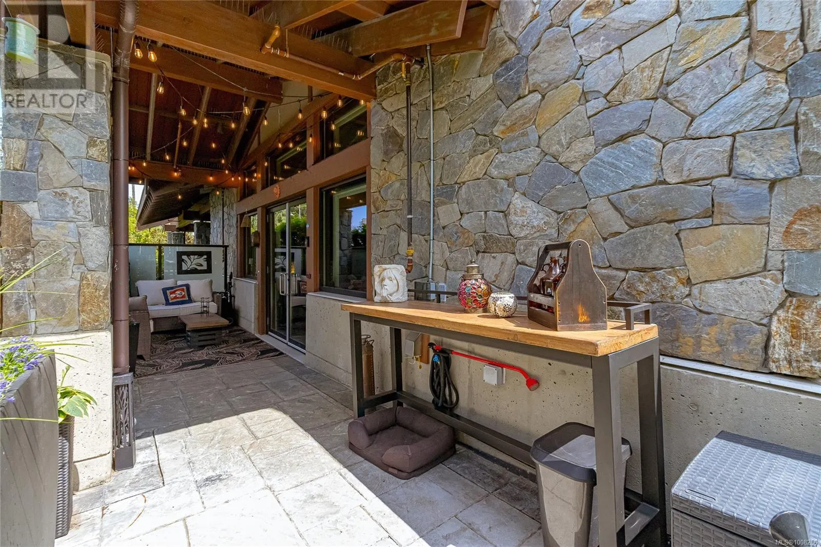 106 2049 Country Club Way