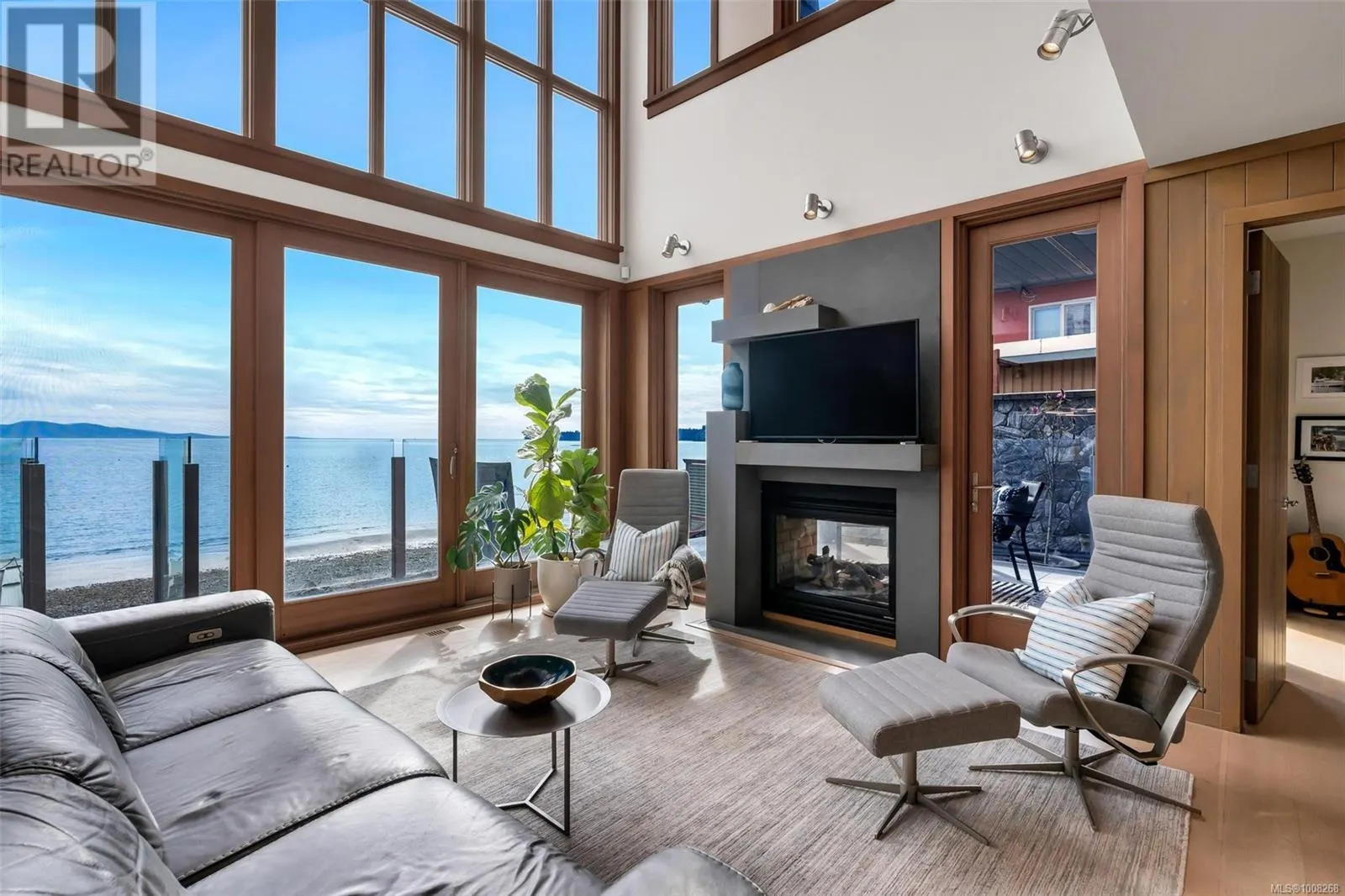 5073 Cordova Bay Rd