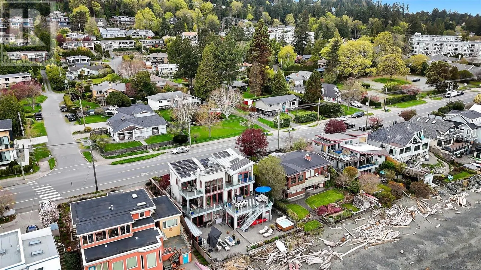 5073 Cordova Bay Rd